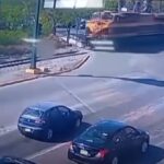 En México, una mujer murió arrollada por un tren, porque no escuchó ninguna advertencia. Luego se determinó que tenía audífonos.  